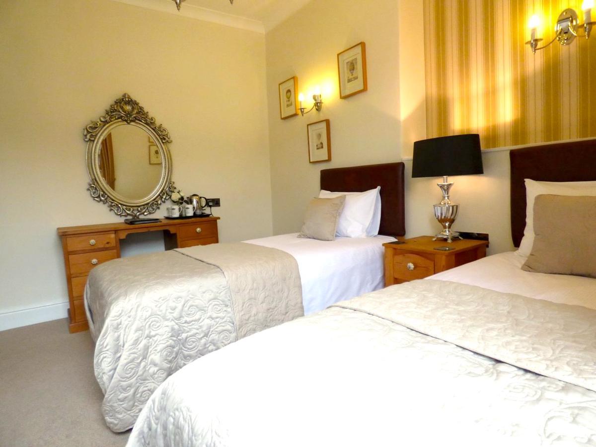 The Duke Of Tavistock Hotel ภายนอก รูปภาพ